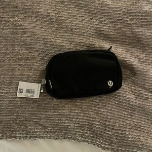 Lululemon belt bag